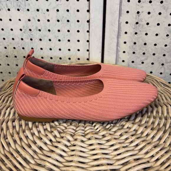 Everlane - Picture 8 of 8